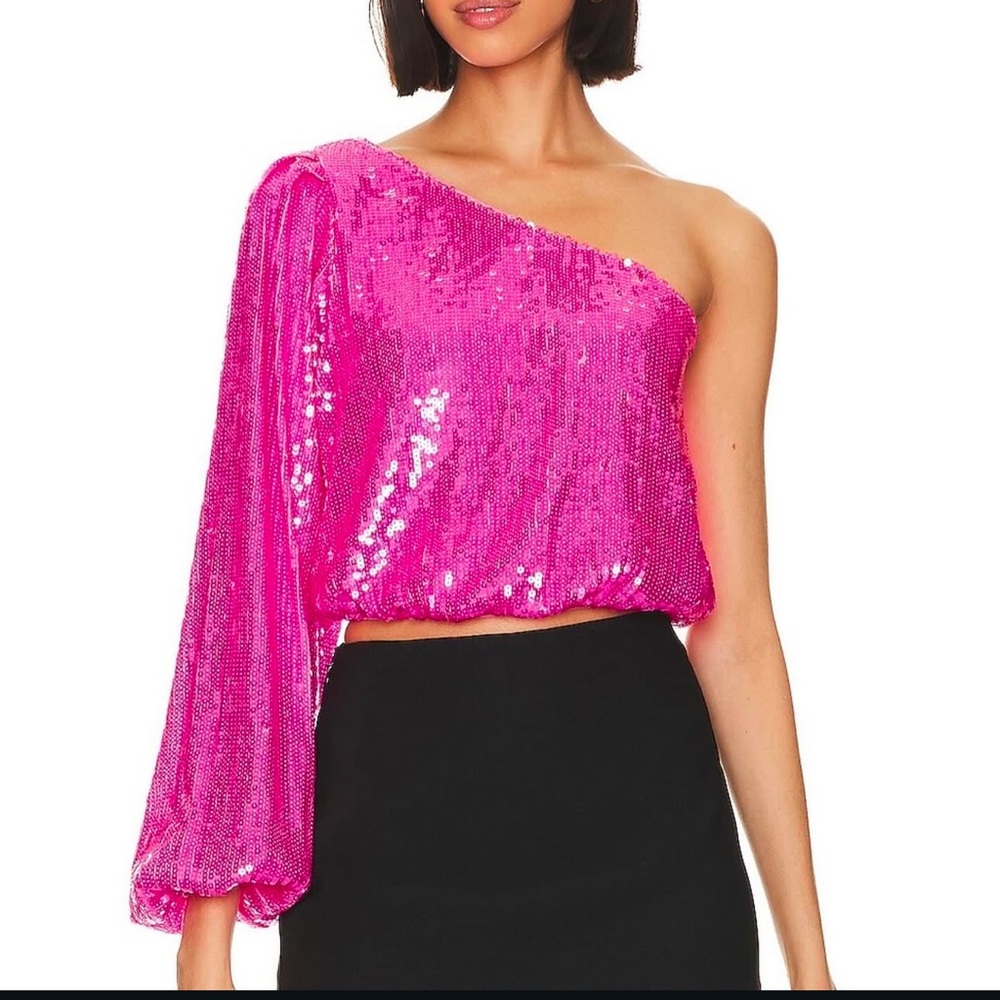 Show Me Your MuMu top